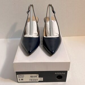 Alfani Babbsy Step n Flex Navy Blue Leather Slingback Pumps Size 5